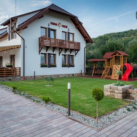 Farkas Panzio Bed & Breakfast Praid Luaran gambar