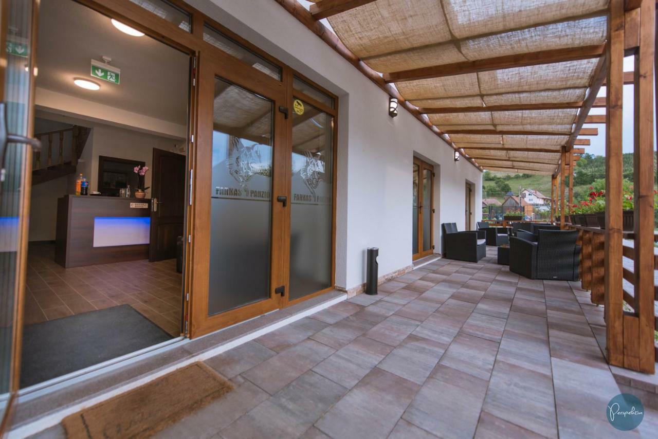 Farkas Panzio Bed & Breakfast Praid Luaran gambar